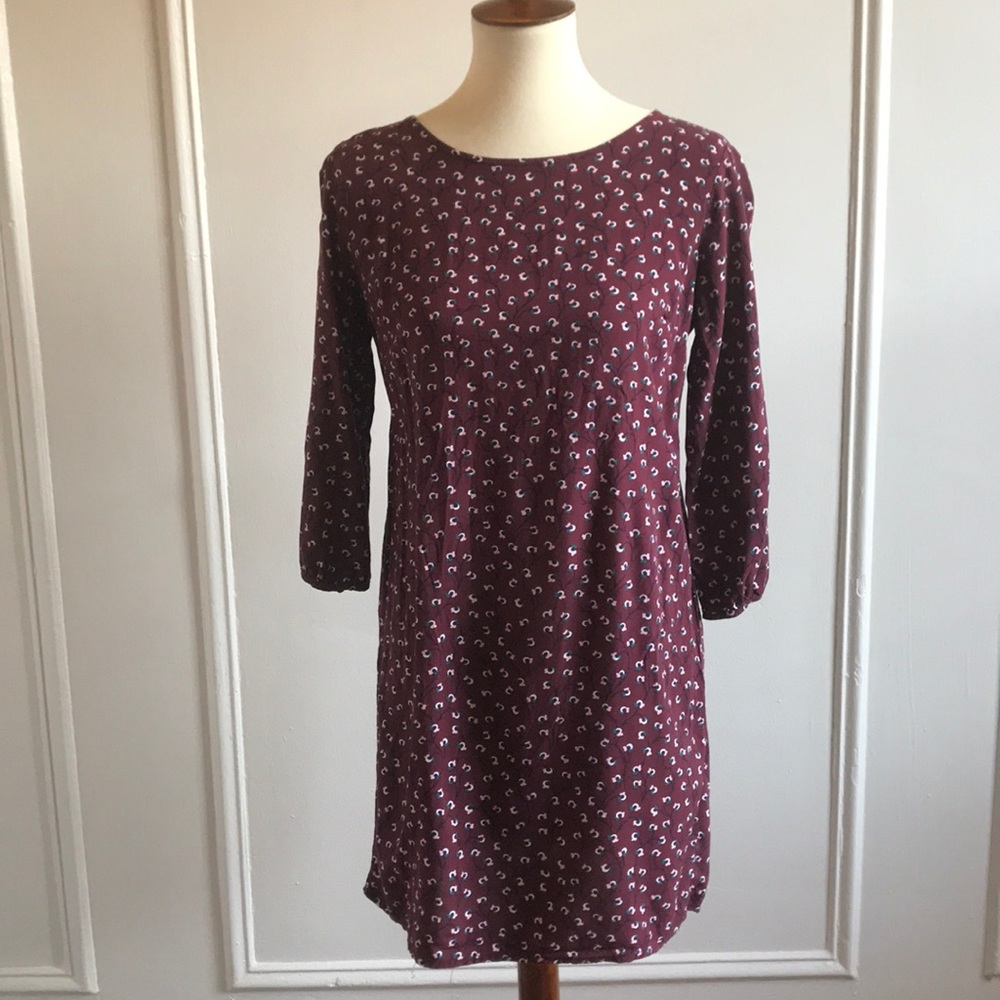 Maroon patterned shift dress